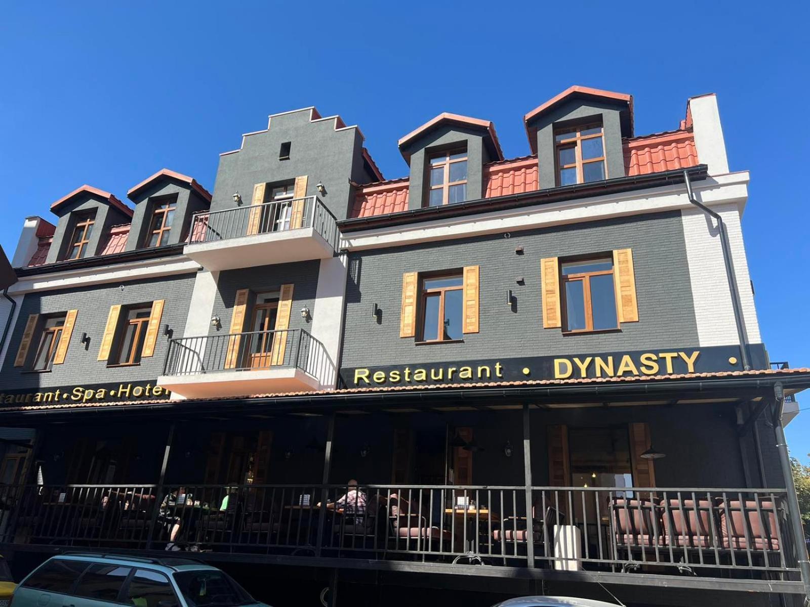 Hotel Dynasty Kamenets-Podolsk Eksteriør bilde